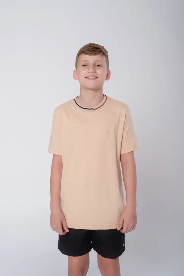 T-SHIRT C/ DECOTE JUV